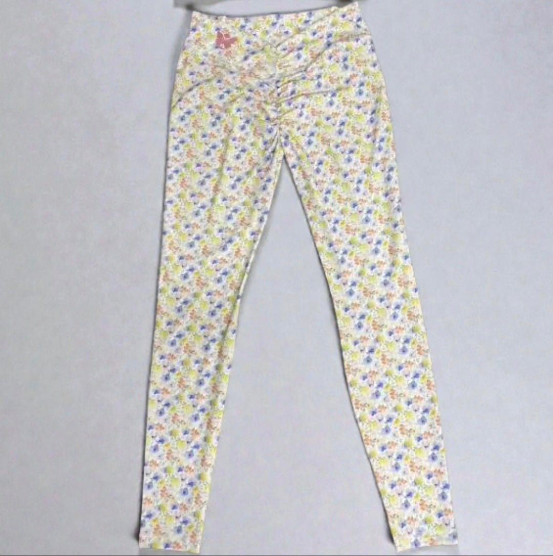 WildFlower V Back Scrunch Leggings